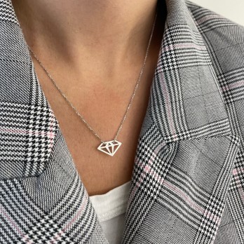 Naszyjnik Srebrny Z Ażurowym Diamentem